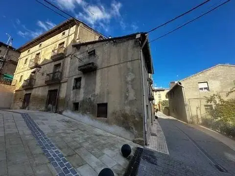 Casa rústica en calle del Pez