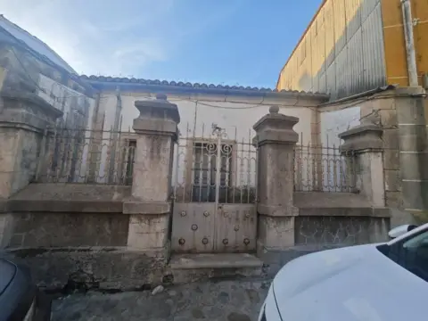 Chalet en Zarza de Granadilla