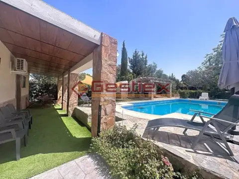 Chalet en Almendralejo
