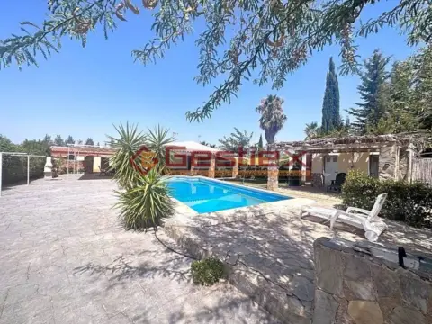 Chalet en Almendralejo