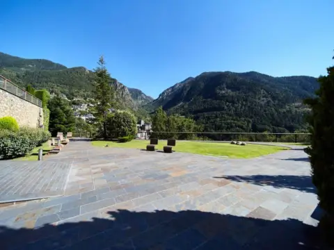 3-bedroom penthouse for sale in Escaldes-Engordany · 40 of 60