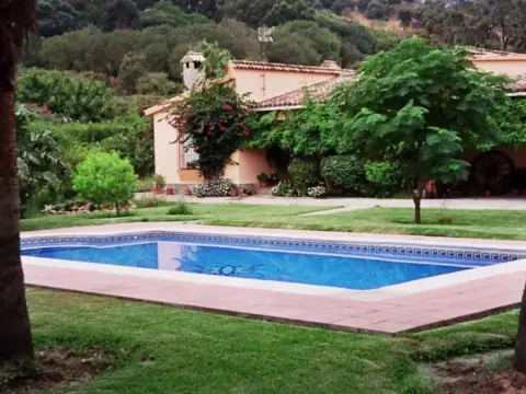 Chalet en Los Barrios