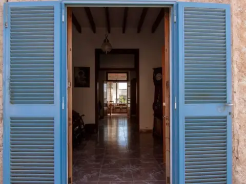 Casa rústica en Carrer Ciutat