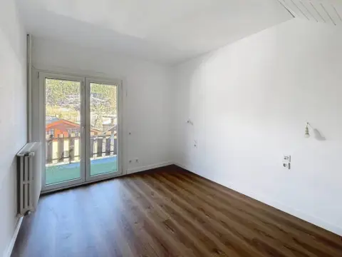 3-bedroom house for rent in La Massana · 38 of 60