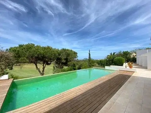 Chalet en Núcleo
