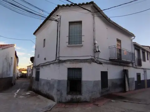 Chalet en Serradilla