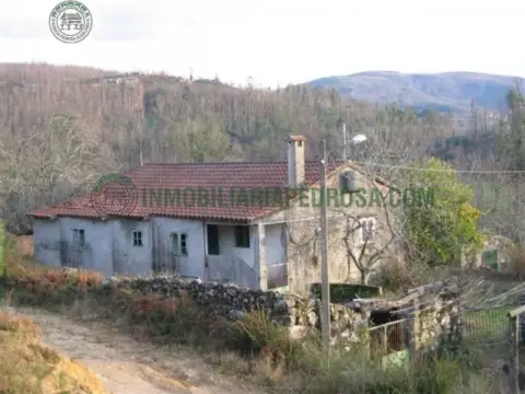 Casa rústica en Campo Lameiro