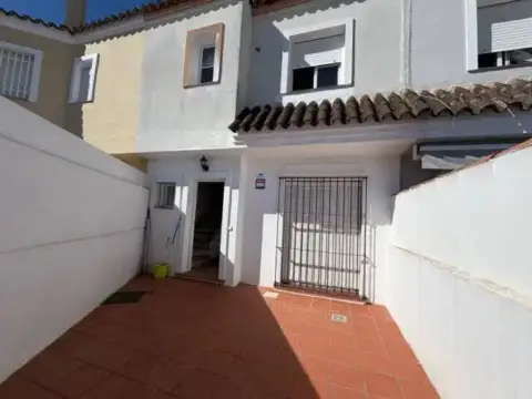 Chalet en Villamartín