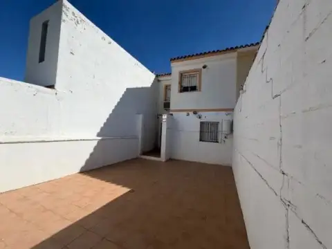 Chalet en Villamartín