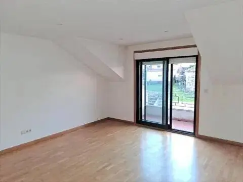 Ático en O Casal (San Xoan de Poio)