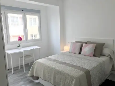 Piso en Sagrada Familia-Vioño