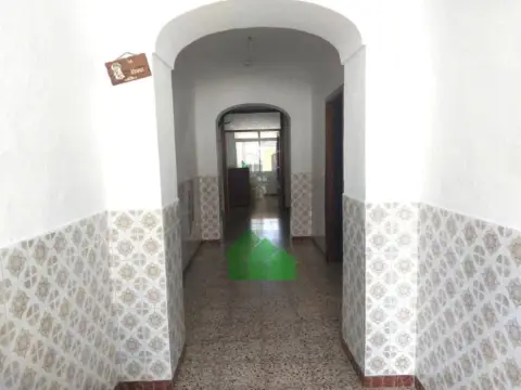 Chalet en Puebla de La Calzada