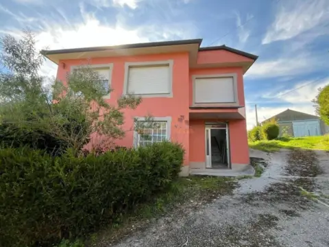 Casa en As Somozas