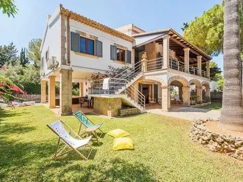 Chalet en Plaça del Bell Lloc