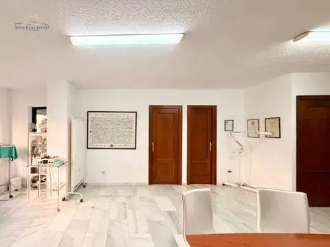 Piso en Avenida de Andalucía