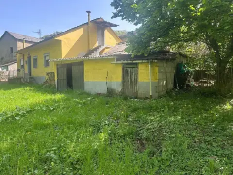 Casa rústica en Páramo del Sil