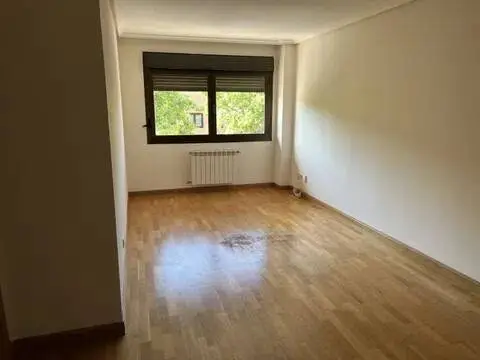 Piso en Európolis-Montecillo-Navalcarbón