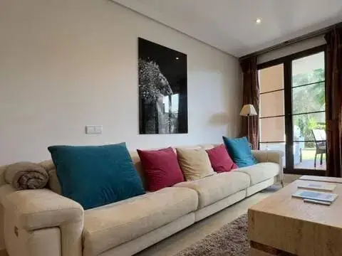 Piso en calle calle los Arqueros, 75