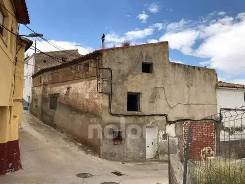 Casa adosada en Urrea de Jalón