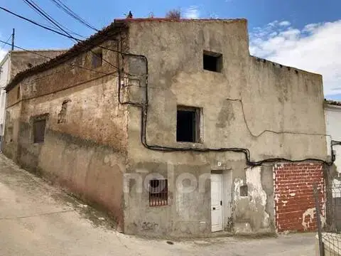 Casa adosada en Urrea de Jalón