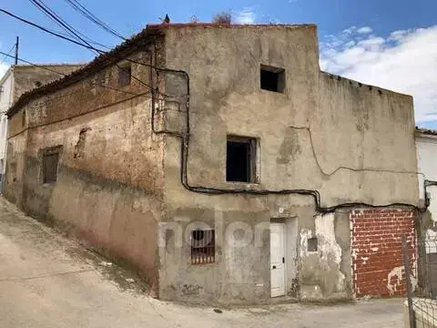 Casa adosada en Urrea de Jalón