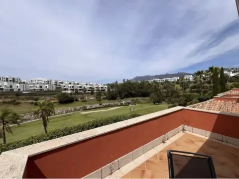 Casa pareada en Urbanización Santa Clara Golf