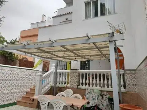 Casa adosada en Chilches