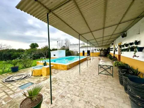 Casa rústica en Cortijo de La Torre