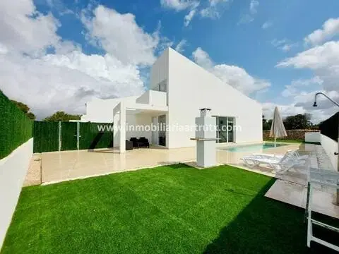 Chalet en Cala Blanca-Santandria-Son Carrió