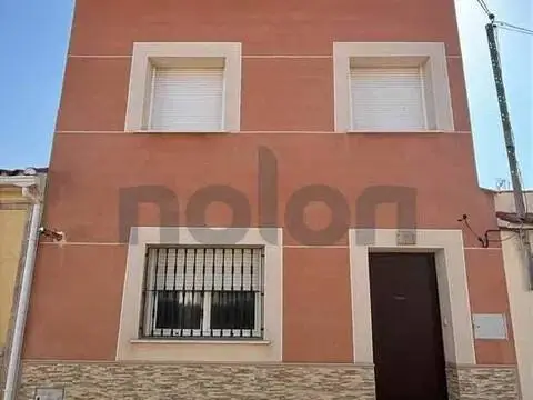 Casa adosada en Barrax