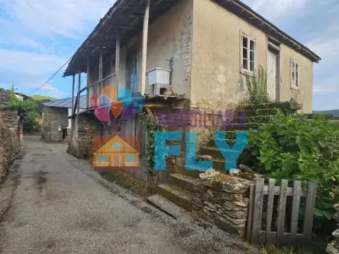 Casa en Castro Caldelas