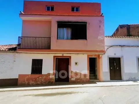 Piso en Oliva de Mérida