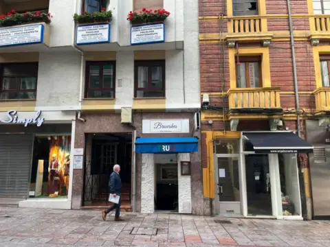 Local comercial en calle del Doctor Casal