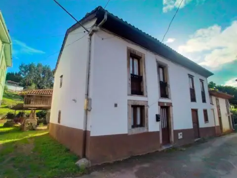 Casa rústica en Buenavista (Pravia)