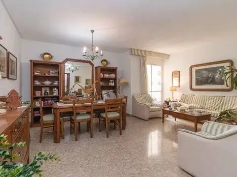 Piso en Paseo de Reding