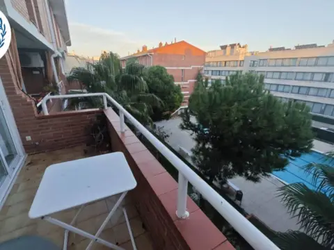 Piso en Barri de Mar-Ribes Roges-Plaça de la Sardana