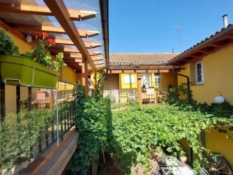 Casa rústica en calle Dama Arintero