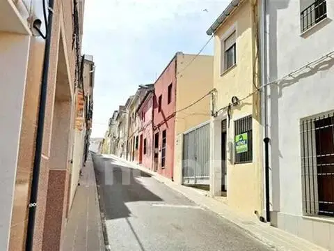 Casa adosada en La Font de la Figuera