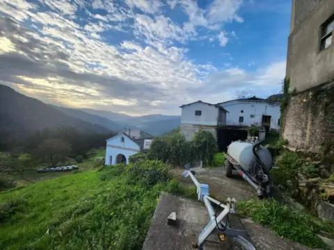 Casa en calle Loredo 5