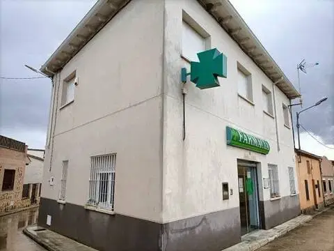 Casa adosada en Málaga del Fresno