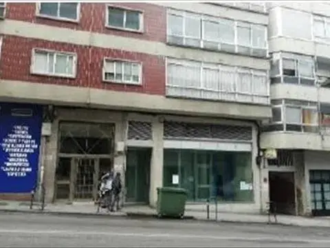 Local comercial en Avenida de Buenos Aires