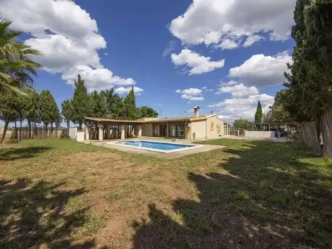 Casa rústica en Muro