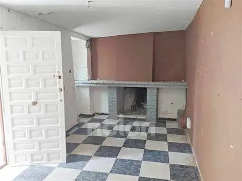 Casa adosada en Colomera