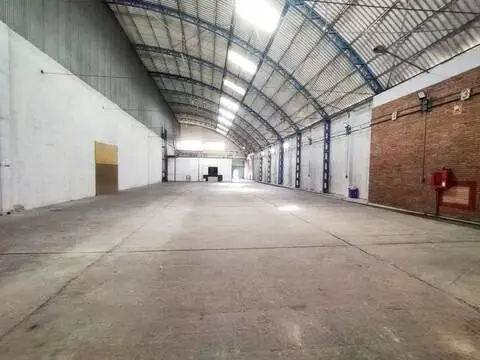Nave industrial en Zona de la Estación-Bulevar