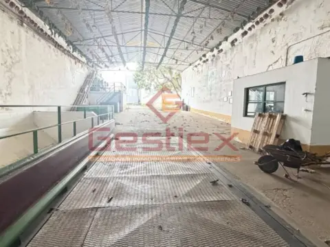Nave industrial en Almendralejo