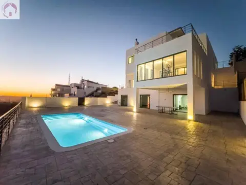 Casa en calle Cenes de la Vega