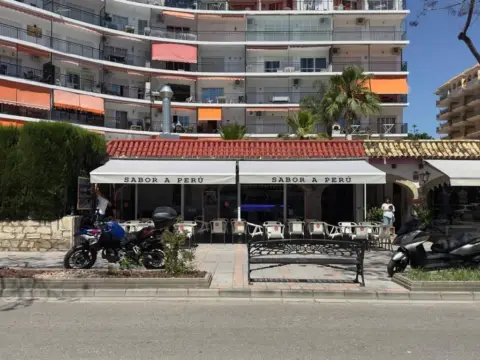 Local comercial en Puerto Deportivo