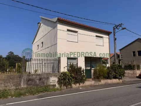Casa en Fernández Ladreda-Ciudad de Piedra