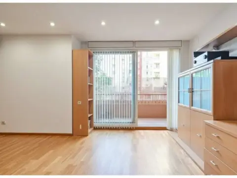 Piso en Carrer d'Arístides Maillol