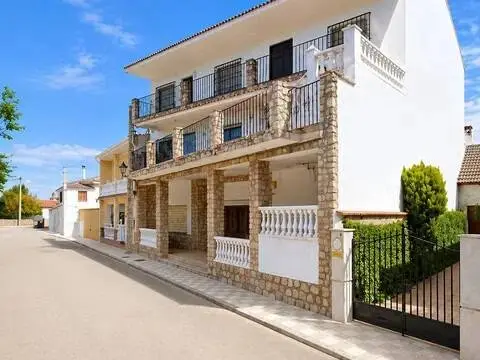 Chalet en calle del Infante Enrique Aragón